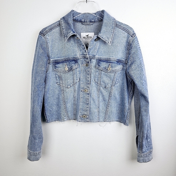 Hollister Light Wash Semi-Cropped Frayed Denim Jean Jacket with Pink Stitching - Picture 1 of 10